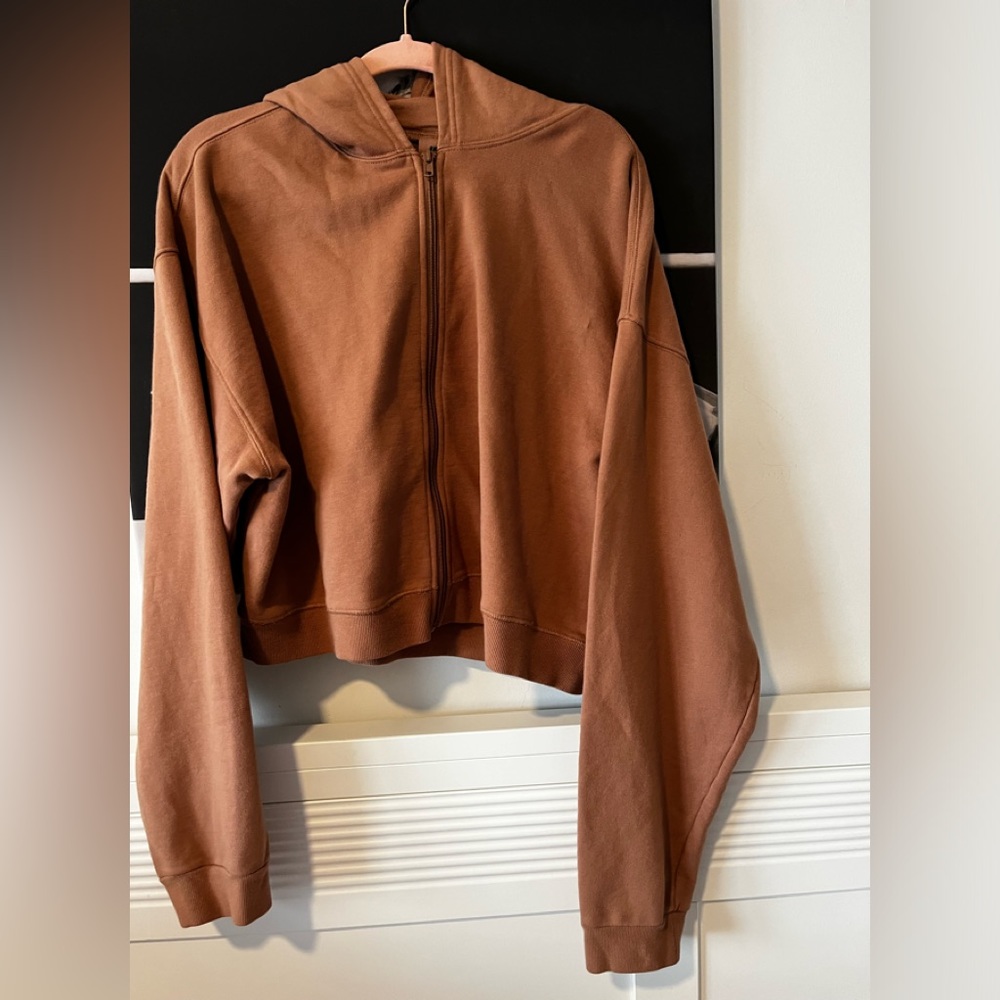 NWT-SKIMS ZIP UP HOODIE
